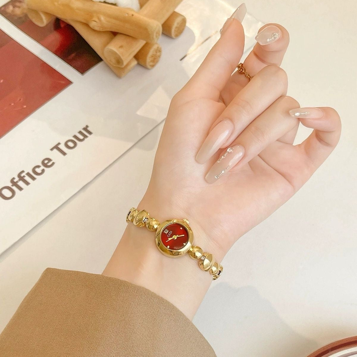 Dainty Round Face Golden Bracelet Watch