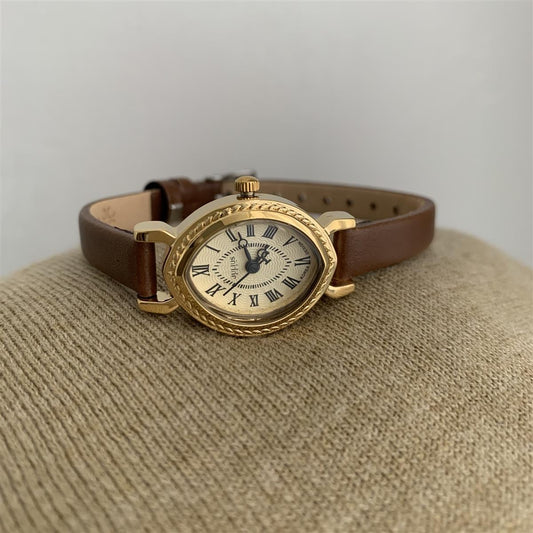 Vintage Brown Bucket-Shaped Leather Watch