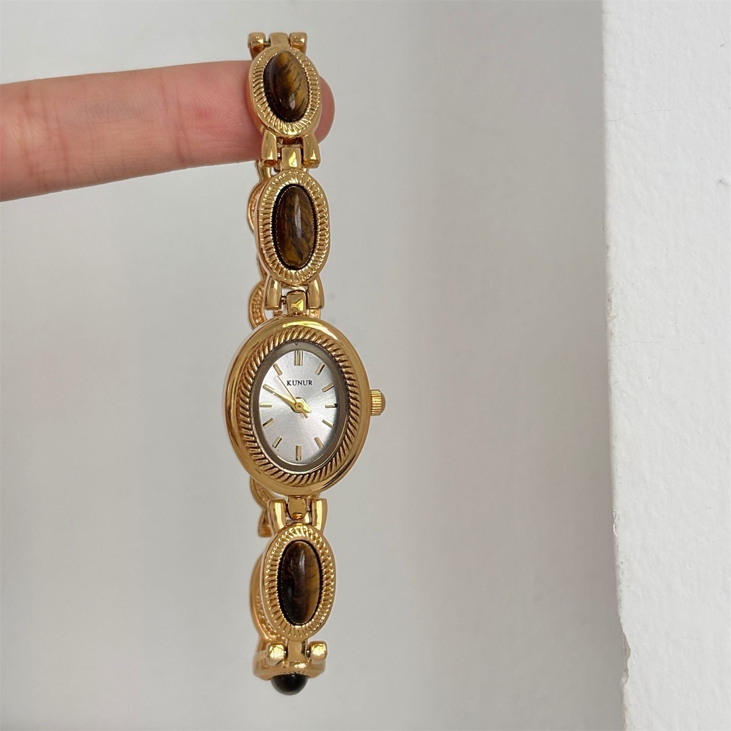 Vintage Natural Tiger’s Eye Stone Bracelet Watch