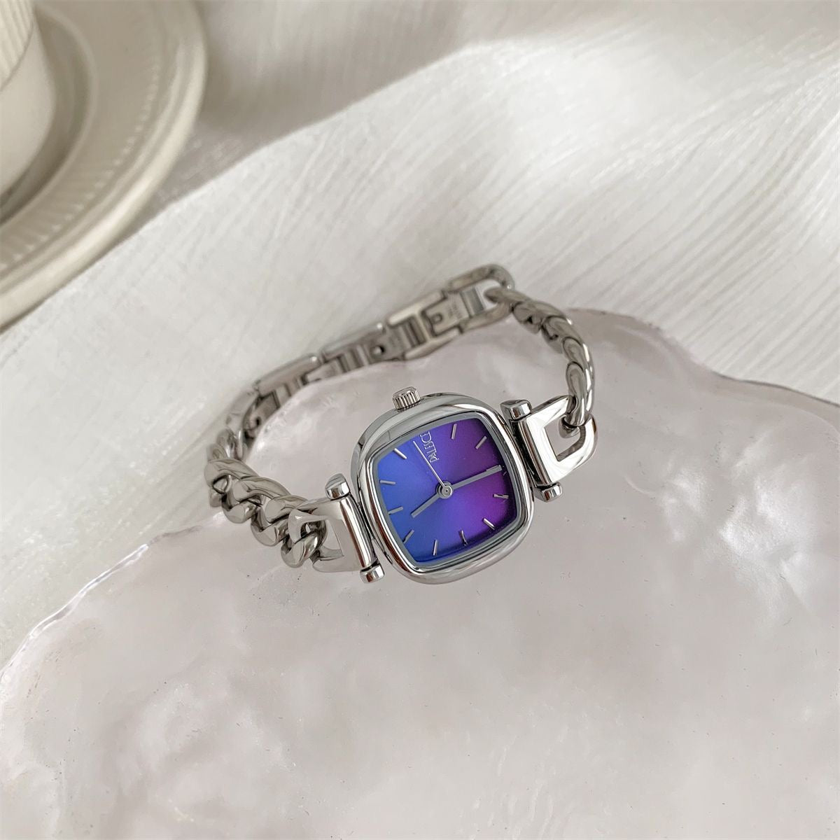 Square stainless steel elegant bracelet watch