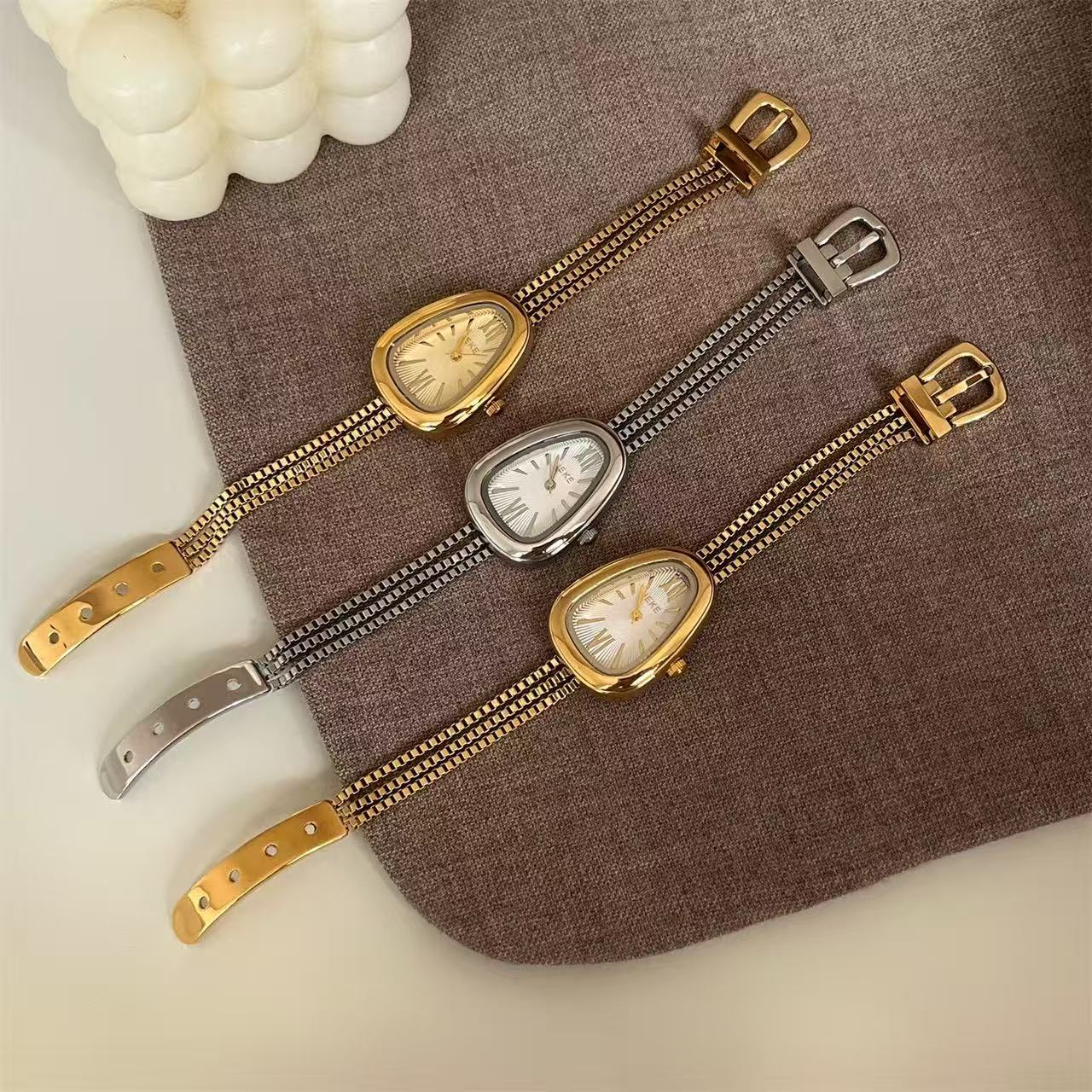 Classic Gold/Silver Snake Head Chain Watch for Women