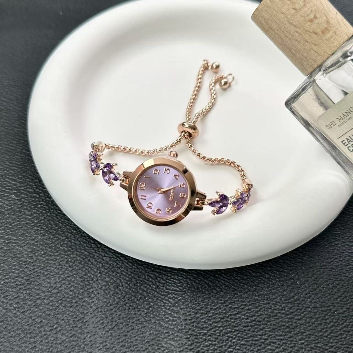 Retro-style oval dial petal bracelet watch