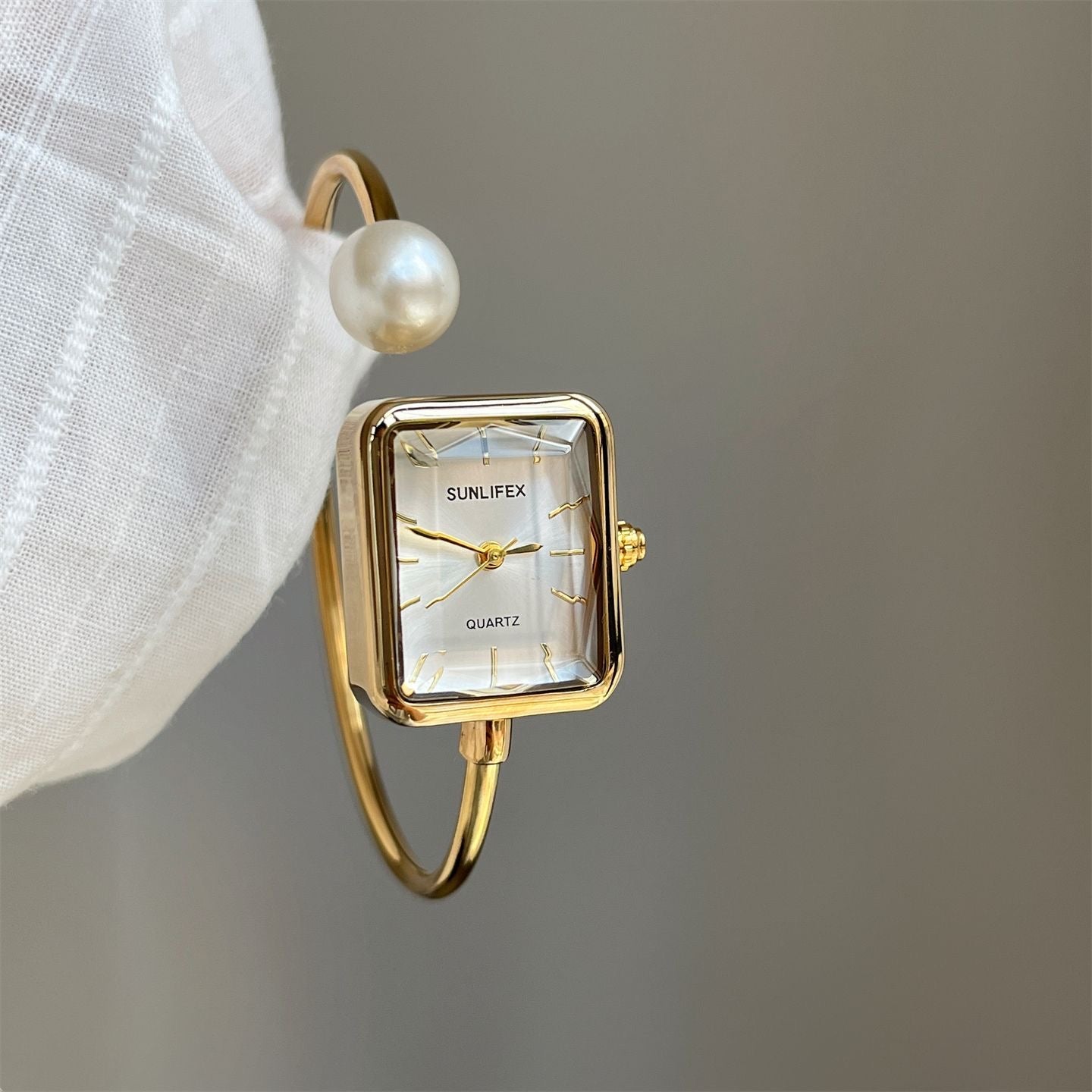 Stylish square dial mother-of-pearl bracelet watch