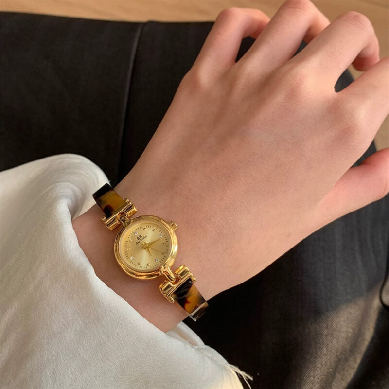Irregular Resin Small Round Face Bracelet Watch