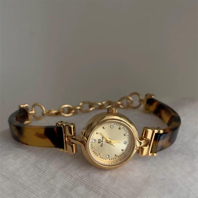Irregular Resin Small Round Face Bracelet Watch